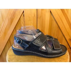 Fidelio Size EUR 40 US 9-9.5 Black Leather Sandals Adjustable straps buckle